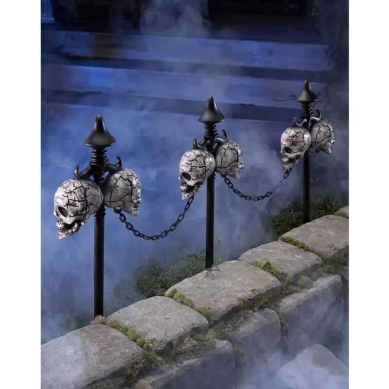 Skull Lawn Stakes