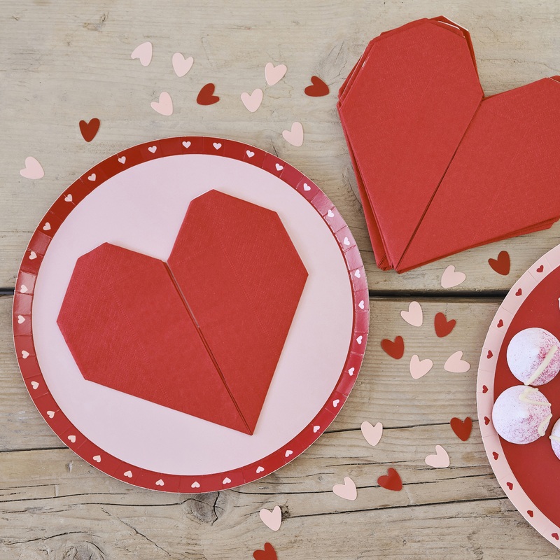 16 love whispers origami napkins