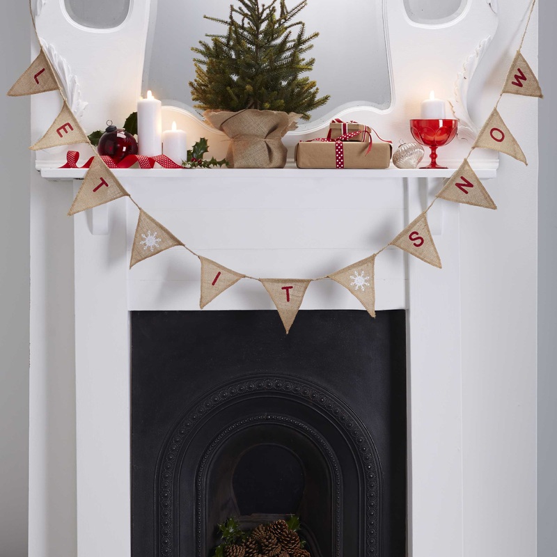 Vintage Christmas Let it Snow pennant chain 2.5m