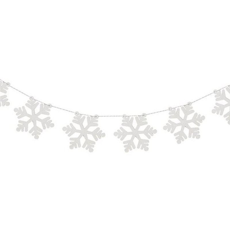 White snowflake garland made of wood 2m