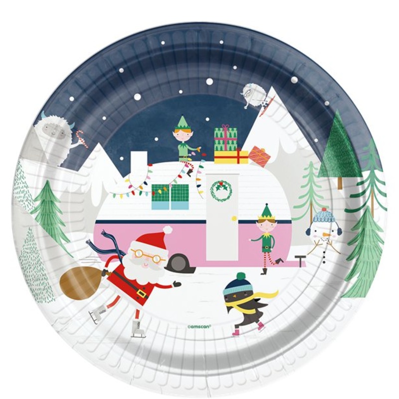 8 Christmas Camp paper plates 23cm