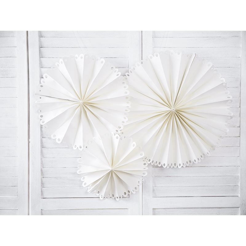 3 Amelia cream paper rosettes