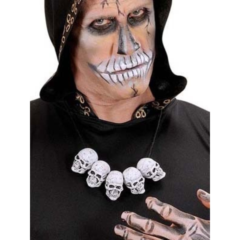Skull necklace black