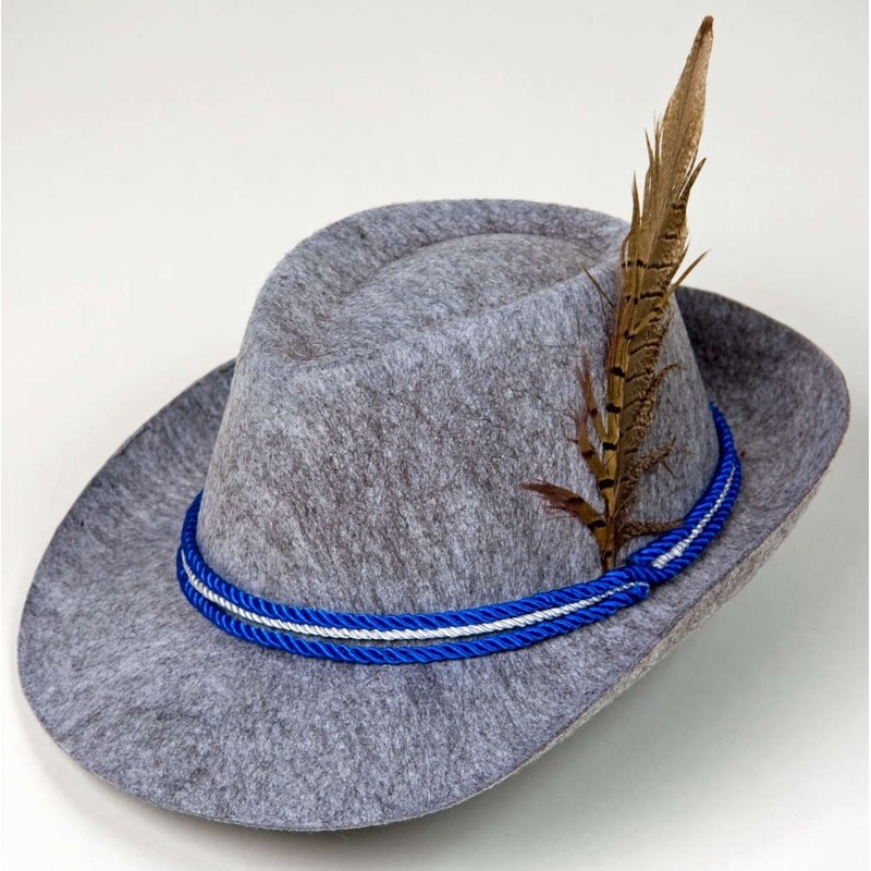 Quirin traditional hat with feather