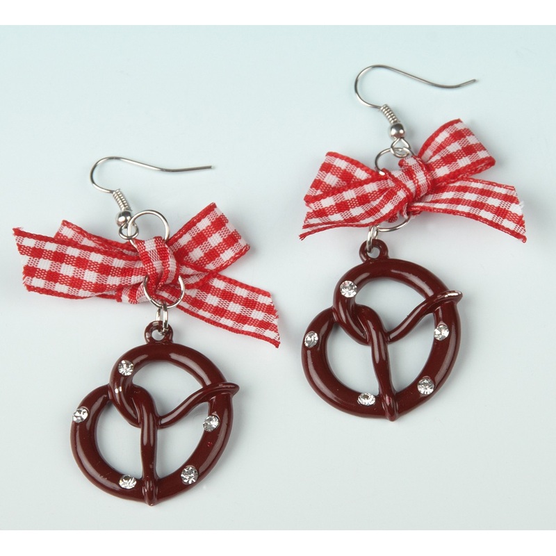 Bavarian traditional earrings with pretzel