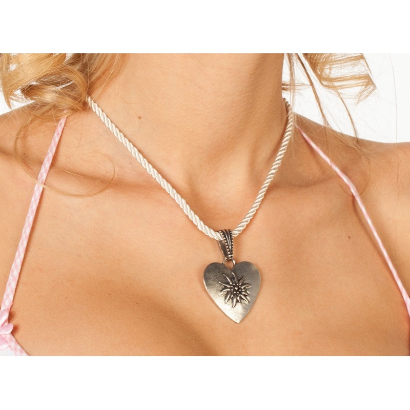 Necklace with edelweiss motif