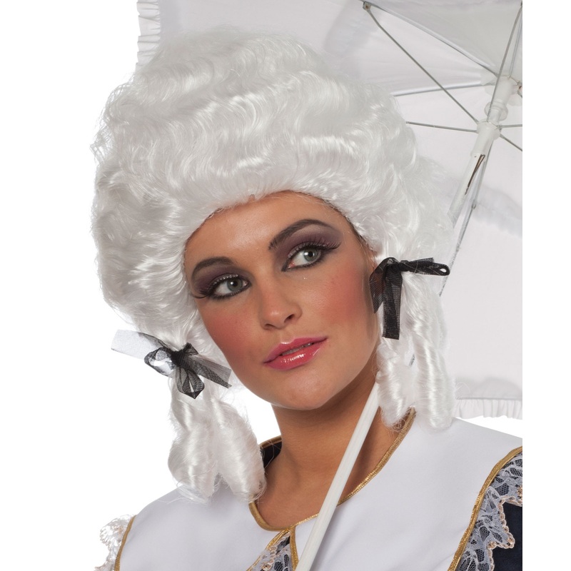Noble baroque wig white