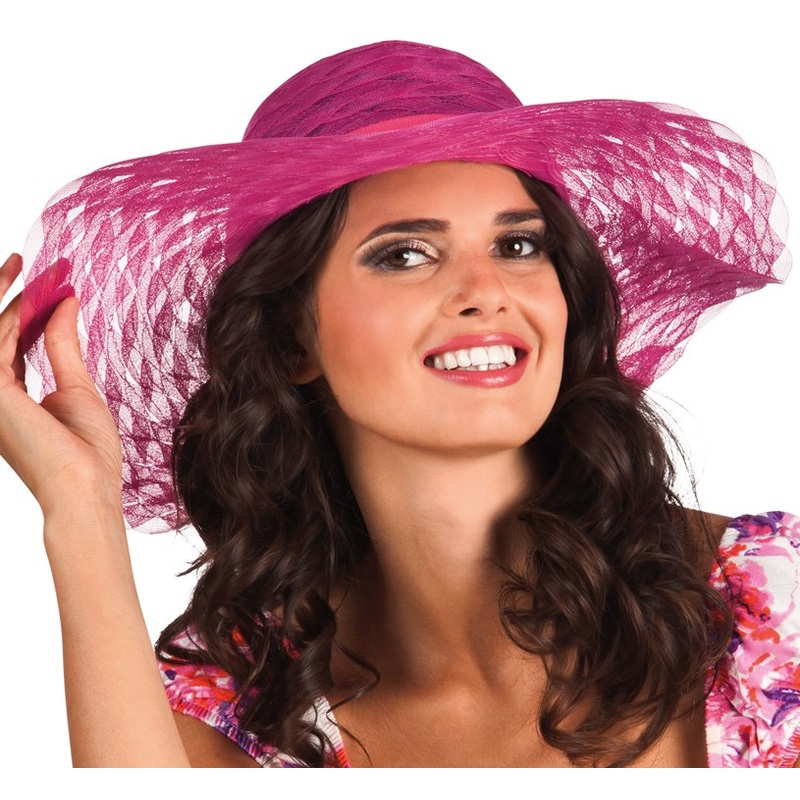 Elegant ladies hat pink
