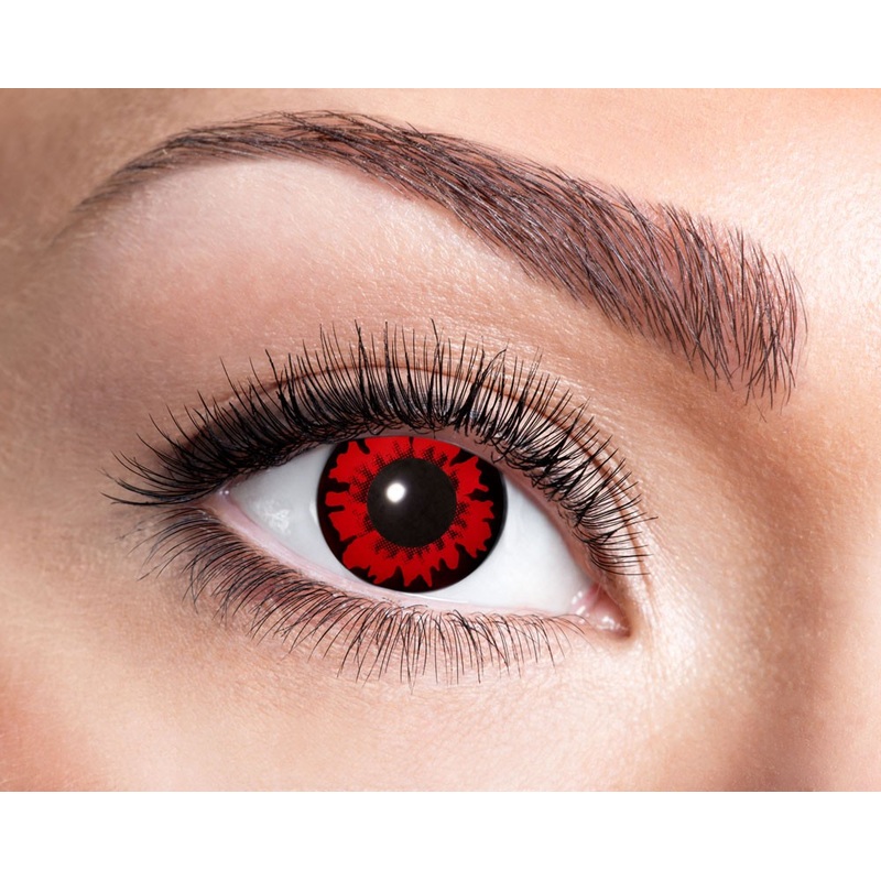 Bloody vampire contact lens