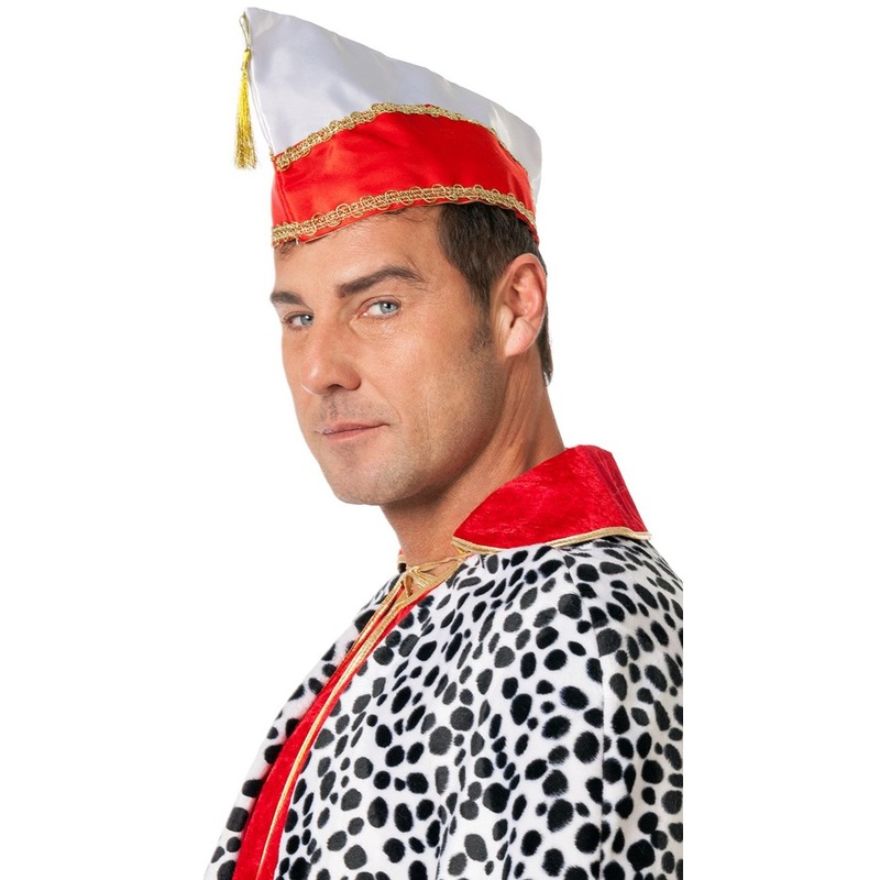 White-red guard hat prince cap