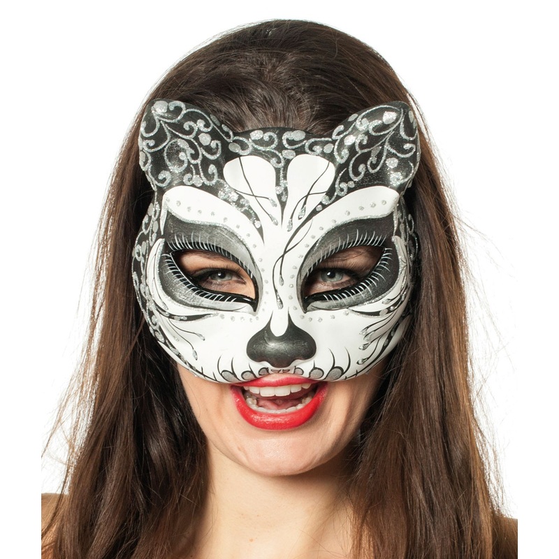 Elegant cat mask for women
