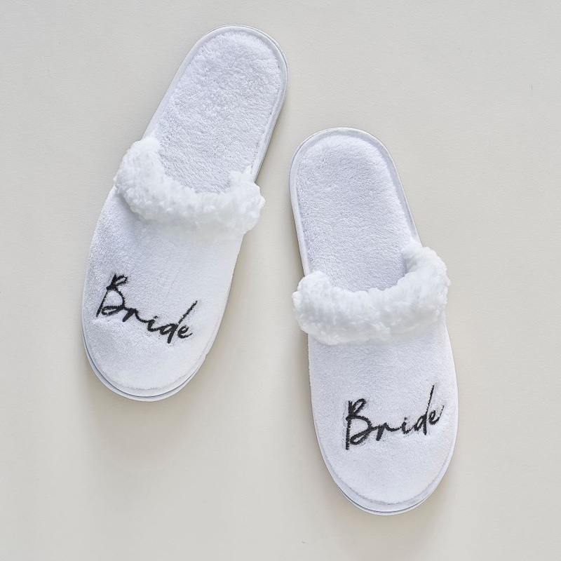 Bridal slippers with faux fur