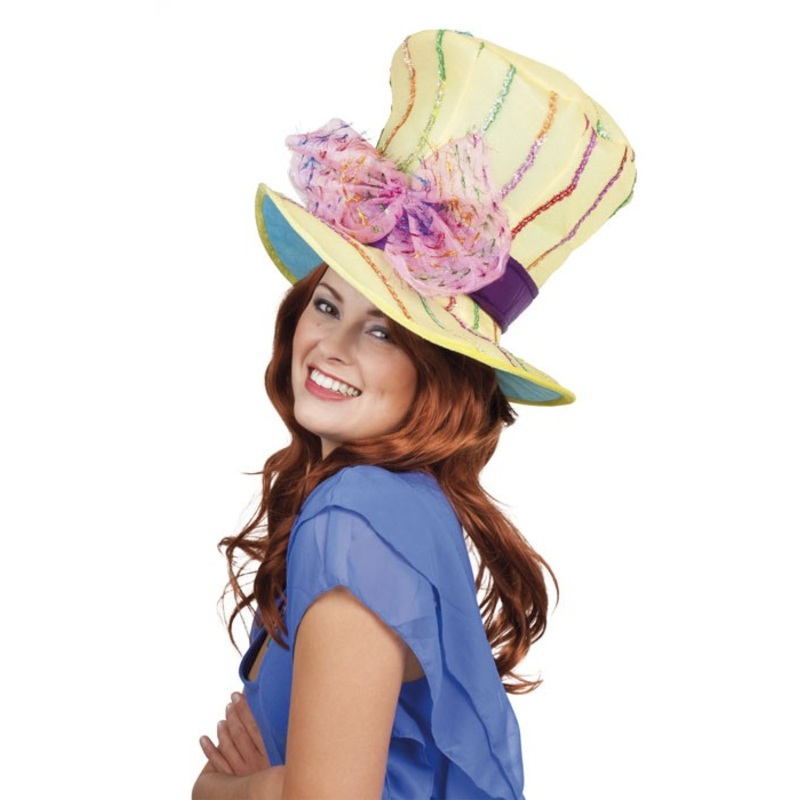 Crazy party top hat Leila