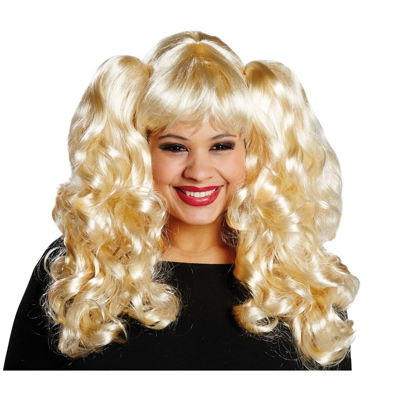 Blonde Susanne wig