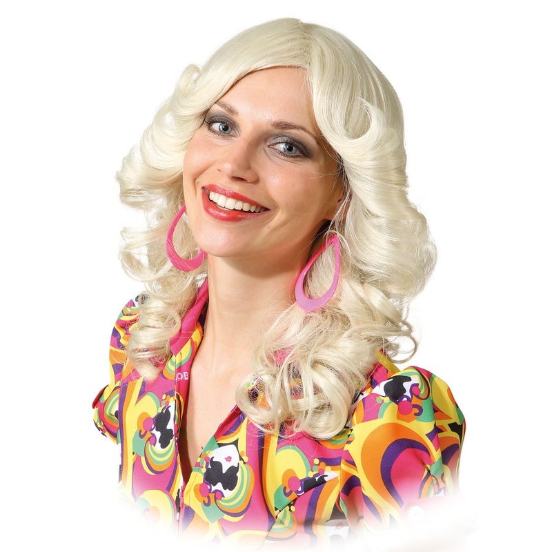 Curly 70s blonde wig