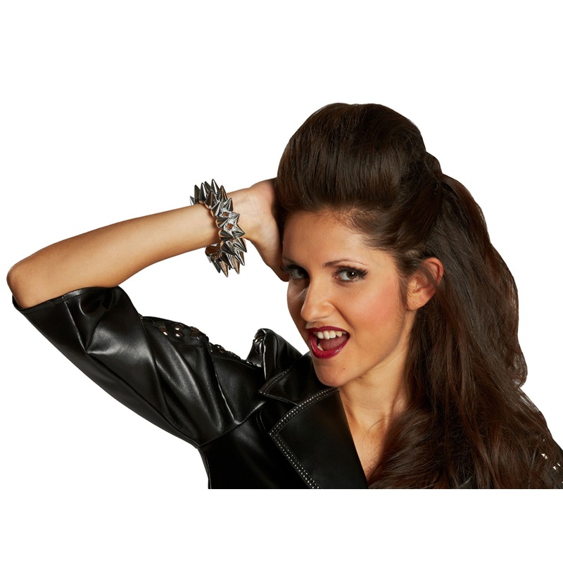 Punk Roxana rivet bracelet with spikes