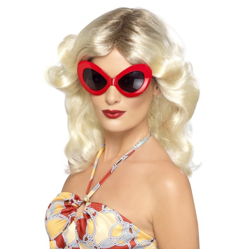 Shrill 70s glasses red