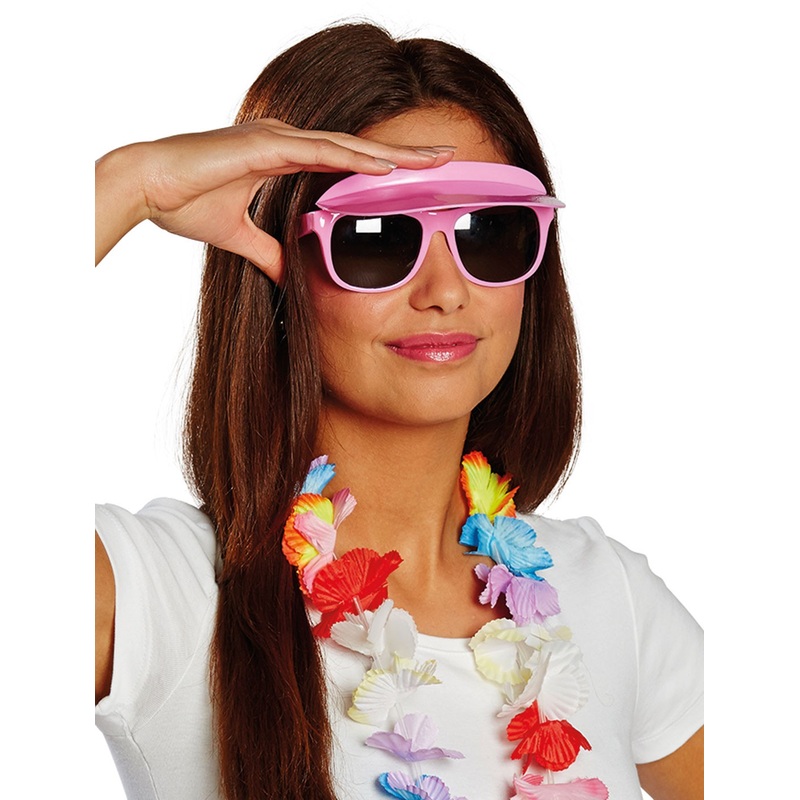 Pinky party sunglasses with bezel