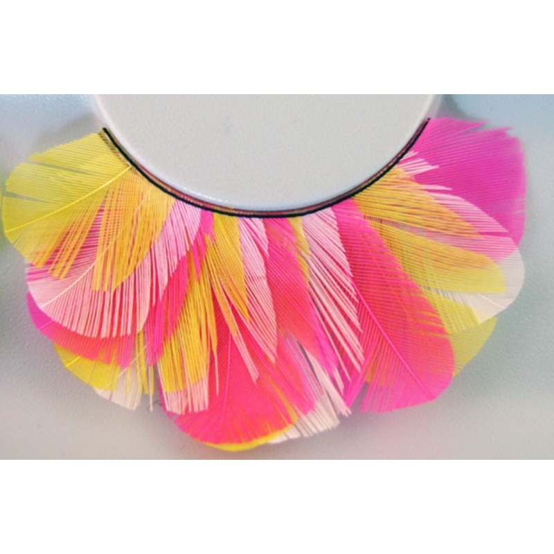 Colorful feather eyelashes
