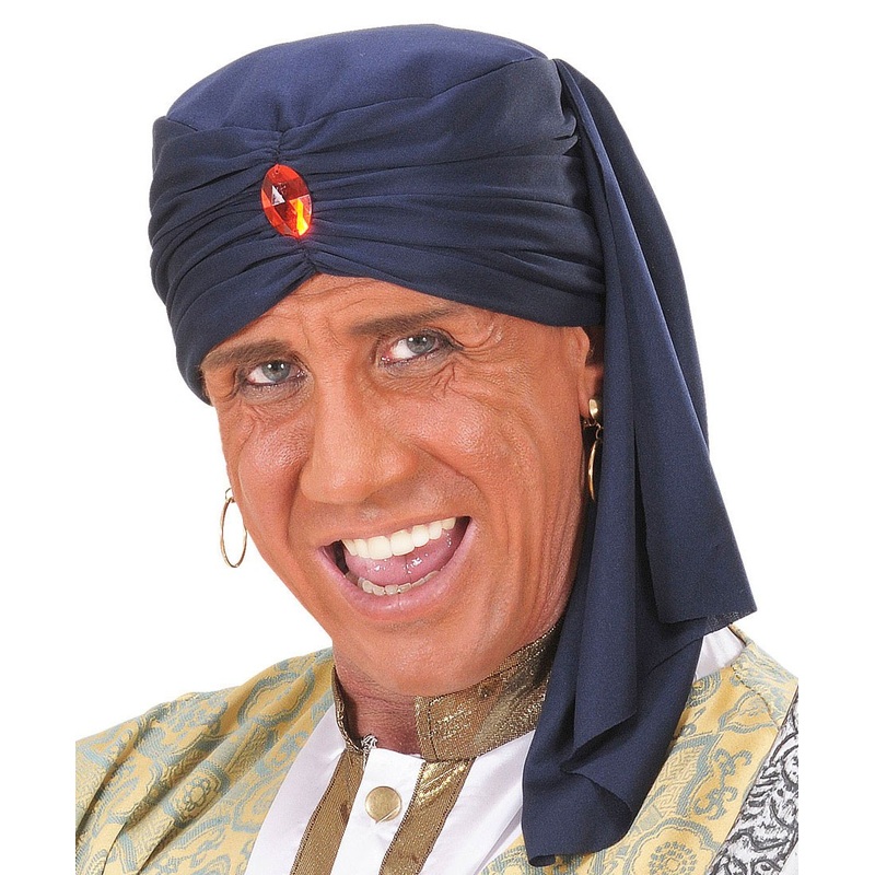 Oriental turban with gemstone