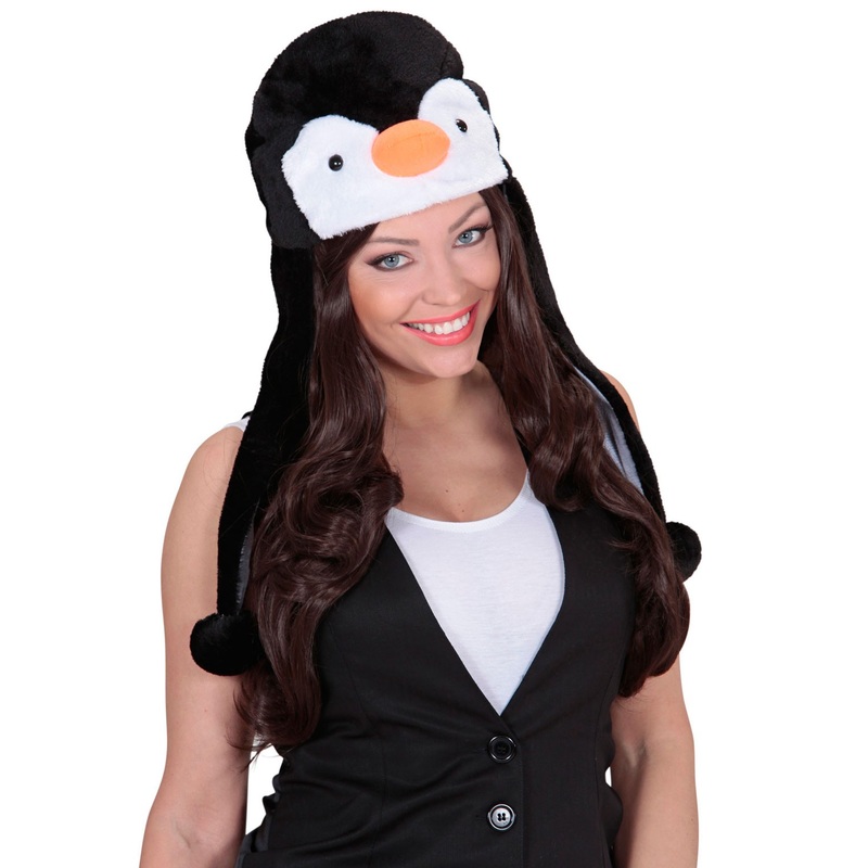 Cuddly penguin hat