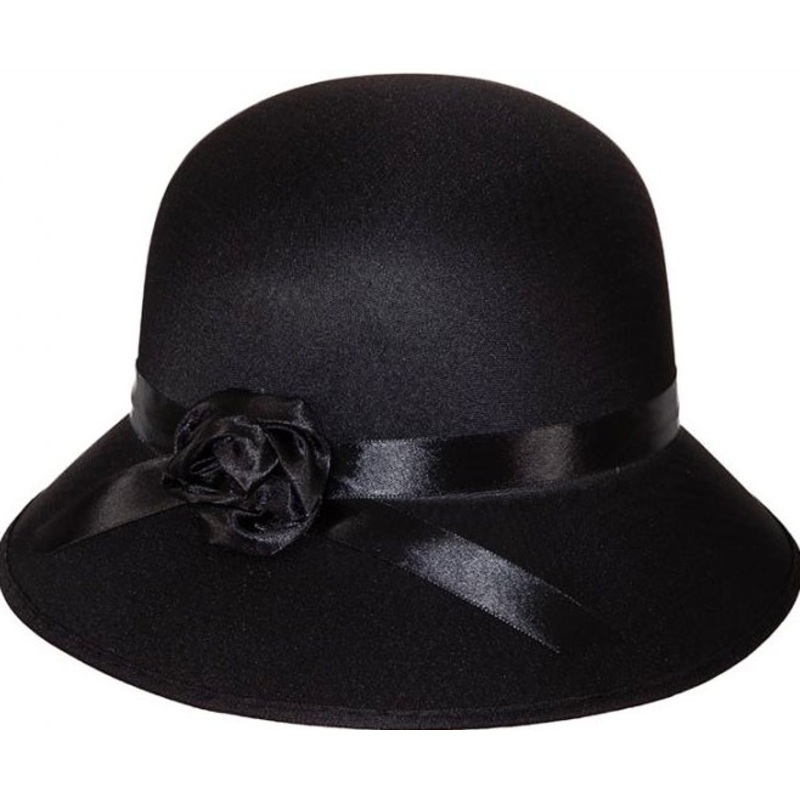 Elegant women's hat in black