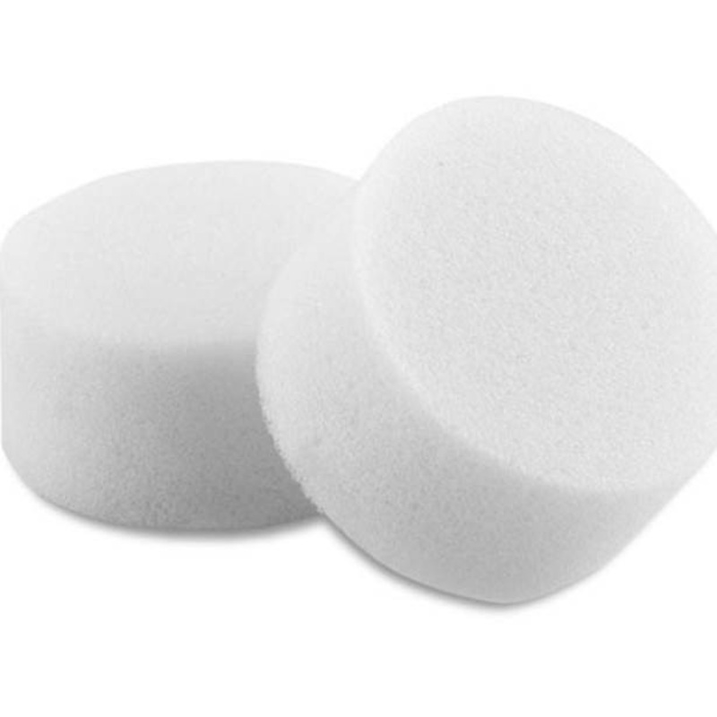 2 make-up sponges 6 x 3cm