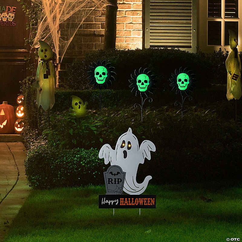 Glitzhome Set of 4 32.25H Lighted Halloween Metal Ghost Tombstone Yard Stake