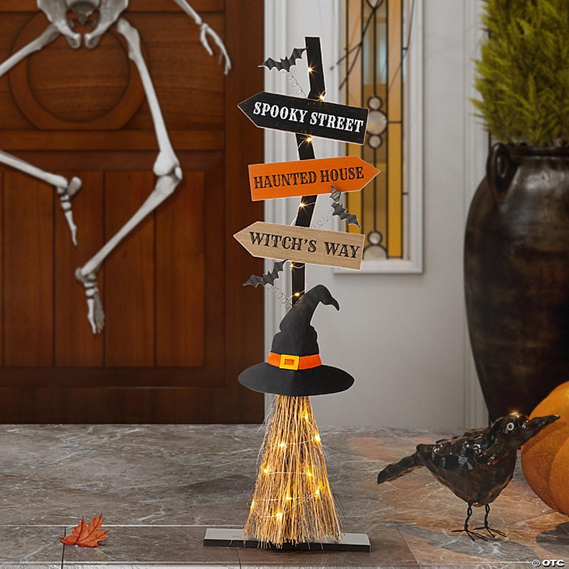Glitzhome Set of 4 41.75H Lighted Wooden Witch's Broom Porch Decor with Timer(KD)