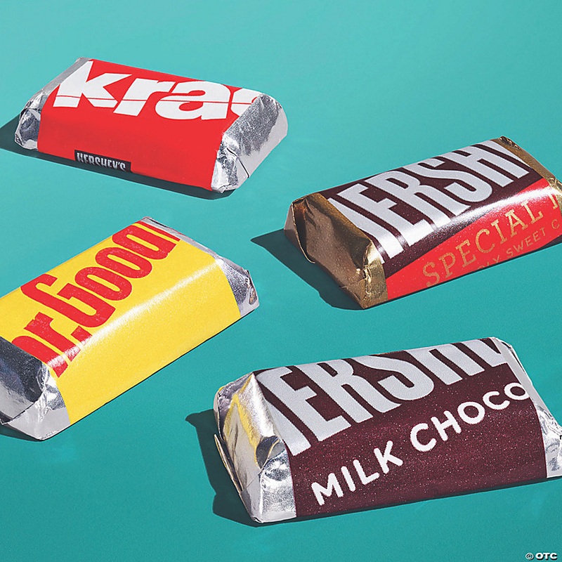 HERSHEY'S Miniatures Chocolate Candy Assortment, Family Size 17.6 oz