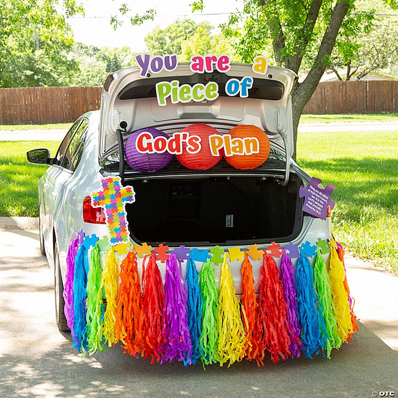 Deluxe Piece of Gods Plan Trunk-or-Treat Decorating Kit - 61 Pc.