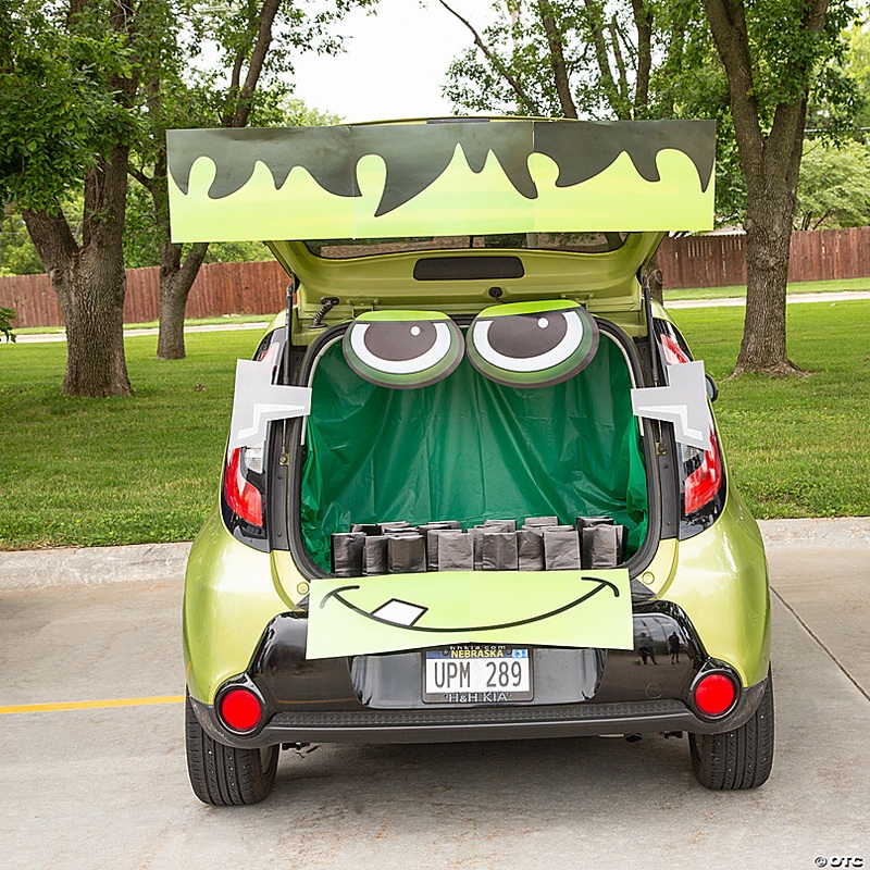 Value Green Monster Trunk-or-Treat Cardstock Decorating Kit - 9 Pc.
