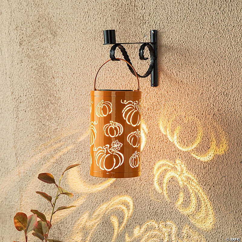 Glitzhome 10.75H Fall Metal Pumpkin Solar Powered LED Lantern