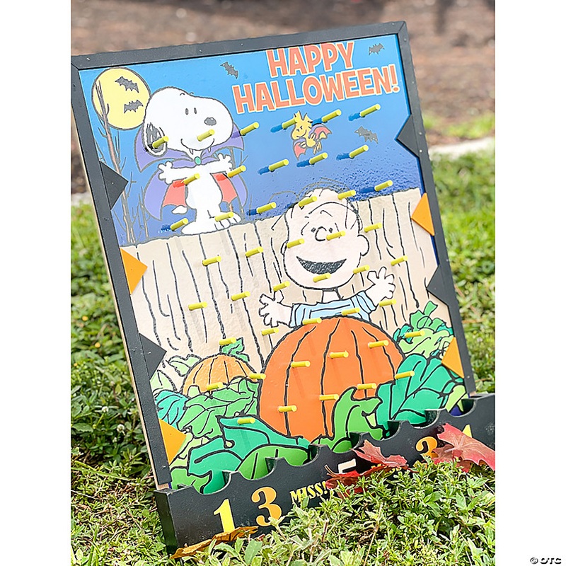 15 3/4 x 20 1/4 Peanuts Halloween Snoopy & Linus Wood Disc Drop Game