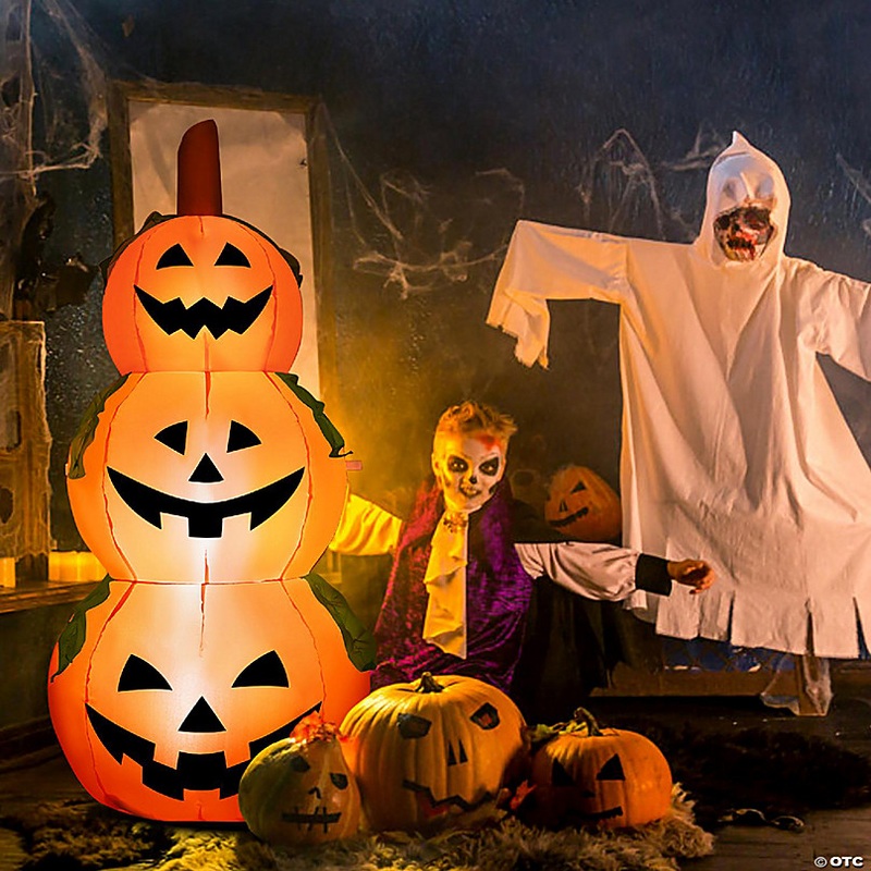 Costway 5 Ft  Halloween Inflatable 3-Pumpkin Stack Blow Up Pumpkin Ghost Yard Decoration