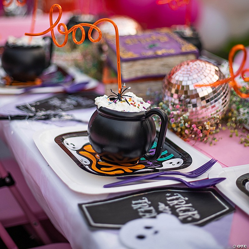 Goofy Ghouls Halloween Party Square Paper Dessert Plates - 8 Ct.